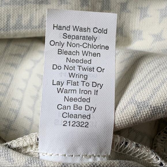 CAbi Jacket Black Cream Houndstooth Short Sleeve Zip Front Medium NWOT - Picture 11 of 13